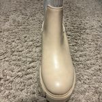 SO Tan  Boots Photo 3