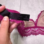 Frederick's of Hollywood NWT Fuschia Silver Lace Caroline Bralette Large V Neck Photo 6