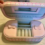 Cupcakes and Cashmere From Anthropologie | Jewelry Box W/ Zipper | Daisies Photo 2