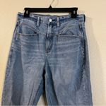 American Eagle  Light Wash Double Yoke High Rise Straight Leg Jeans Size 8 Photo 2