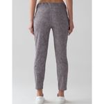 Lululemon  On The Fly Pant
Sea Spray Alpine White Dark Chrome Size 8 Jogger Photo 2
