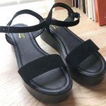 Windsor Black Platform Sandals Photo 0