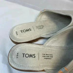 Toms Jutti Gray Miles Flats Size 9.5 Wide Photo 3