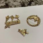 Lot Of 3 Costume Brooch Pin Christmas Holiday Gold Tone Season’s Greeting Etc Photo 10