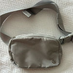 Lululemon Everywhere Belt bag Photo 0