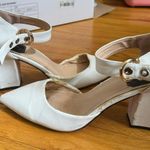 Chinese Laundry White Buckle Leather Heels Photo 2