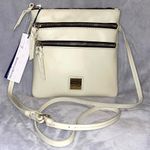 Dooney & Bourke NWT Cream Triple Zip Crossbody Photo 3