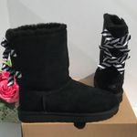 UGG Bailey Bow Diagonal Stripes Photo 0