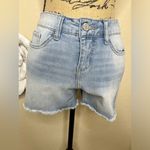 NTM: Time & Tru Light Denim Wash Mid Rise Distressed Raw Hem Shorts Size 8 Blue Photo 3