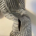 Brooks  Women's Athletic Top Long Sleeve Size Small Gray And Black 1/4 Zip Geo Photo 6