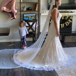 Stella York 6064 style wedding dress mermaid lace straps zip up bustles Size 6 Photo 8