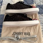 Johnny Was  Black Leopard Floral Sneaker New Size 8 Photo 8