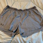 Under Armour Shorts Photo 0