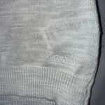 IZOD  Women's White Crew Neck Sweater Size Medium Photo 2