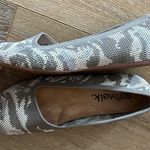 Softwalk  Warm Gray Camo Sicily Flat |  Size 6 Photo 1