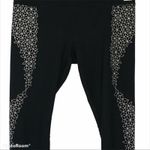 Reebok Black and White Cropped Capri Leggings Medium | Athletic Workout Tights Photo 4