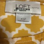 Loft  Yellow Silky Sleeveless P,eat Front Round Neck Career Blouse XSP Photo 7