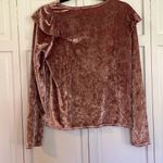 Kensie pink crushed velvet ruffle blouse m Photo 4