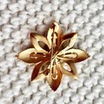 Trifari Vintage Brushed Textured Gold Tone Starburst Eight Point Brooch Pin Photo 2