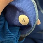 Lululemon Women’s Sz 4 Racer Back Sleeveless Athletic Workout Yoga Blue Tank Top Photo 8