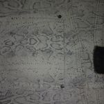 DKNY  14P Creme Gray Snake Jegging Jeans Photo 3