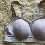 Lululemon Ta Ta Tamer Bra
White Photo 2