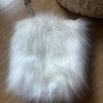 Huda beauty fuzzy bag White Photo 1