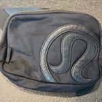 Lululemon  athletica Black 3D Leather logo Belt bag! Great condition! Photo 0