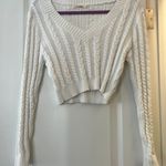 Boutique Cropped Light Cable Knit Sweater Photo 0