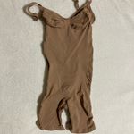 SKIMS Sculpting Mid-Thigh Bodysuit M Photo 2