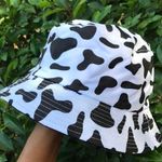 reversible cow bucket hat Photo 0