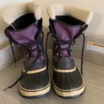 Sorel Winter waterproof Boots Ladies Size 7  Purple Black color Photo 1