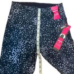 TeezHer Women’s Printed Leggings LA Giraffe Blue Size Small NWT Smoothes Slims Photo 8
