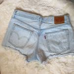 Levi’s 501 cutoff denim shorts size 28 waist Blue Photo 4