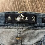 Hollister 3L Ripped Jeans Photo 4