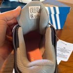 Adidas  Magmur Runner W Chunky Sneakers Navy Pink | Women’s 6 Photo 7