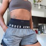 Under Armour Shorts Photo 0