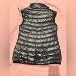 Nike NWOT Women's puffer Vest size xs Photo 2