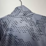 Under Armour  Womens Heat Gear Fitted 1/2 Zip Pull Over Allover Print Gray Medium Photo 8