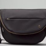 Lululemon All Night Festival Bag 5L Gold Hardware NWT Photo 0