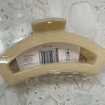 Teleties NEW  large almond color open hair clip. Designed for long hair Photo 1