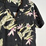 Tommy Bahama Vtg  silk floral Hawaiian print shirt Photo 1