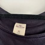 Hollister Women’s XS Outfit Of The Day Navy Y2K 2000s Tee Photo 1