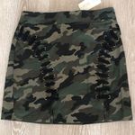 🌺NWT🌺 lace up Camo mini skirt . Photo 0