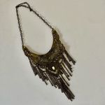 Brass tone rhinestone chain statement necklace Photo 7