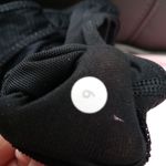 Lululemon top with built in bra size 6 Photo 7