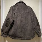 Alo Yoga NWT Plush Sherpa Edge Shacket in Expresso Button Down, Front Pockets S Photo 6