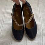 Clarks  Helina Amo Mary Jane flat in navy blue leather with a gold-tone strap. Photo 9