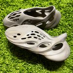 Adidas Yeezy Foam Runner Photo 0