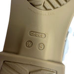 Crocs  Size 5 Sandals White Strappy Comfort Vacation Summer‎ Beach Pool Everyday Photo 7